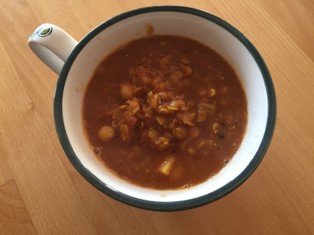 Spicy chickpea soup